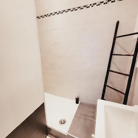 Apartamento Douceur De Sainte - Cosy 2-4 Personnes Centre *